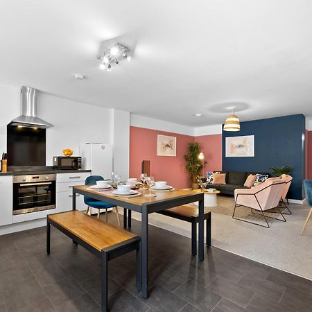 Glevum Lodge - 2 Bedroom Town Centre Apartment Cirencester Exteriér fotografie