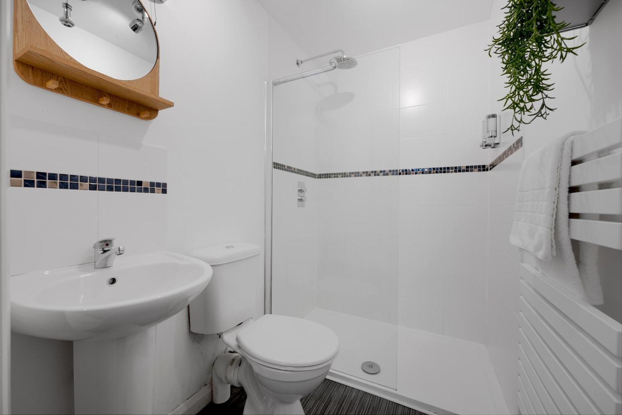 Glevum Lodge - 2 Bedroom Town Centre Apartment Cirencester Exteriér fotografie